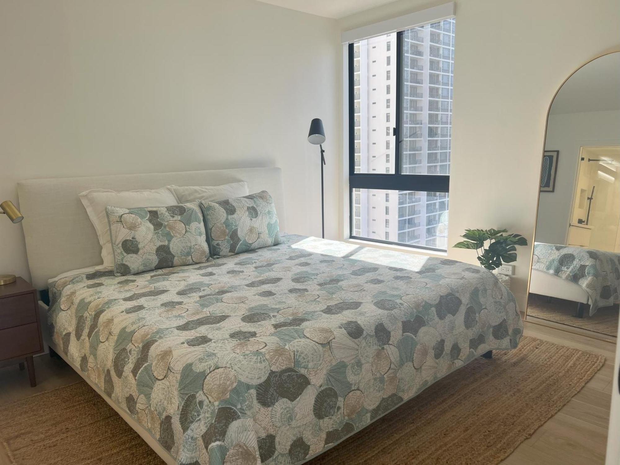 Waikiki Getaway Penthouse Apartment