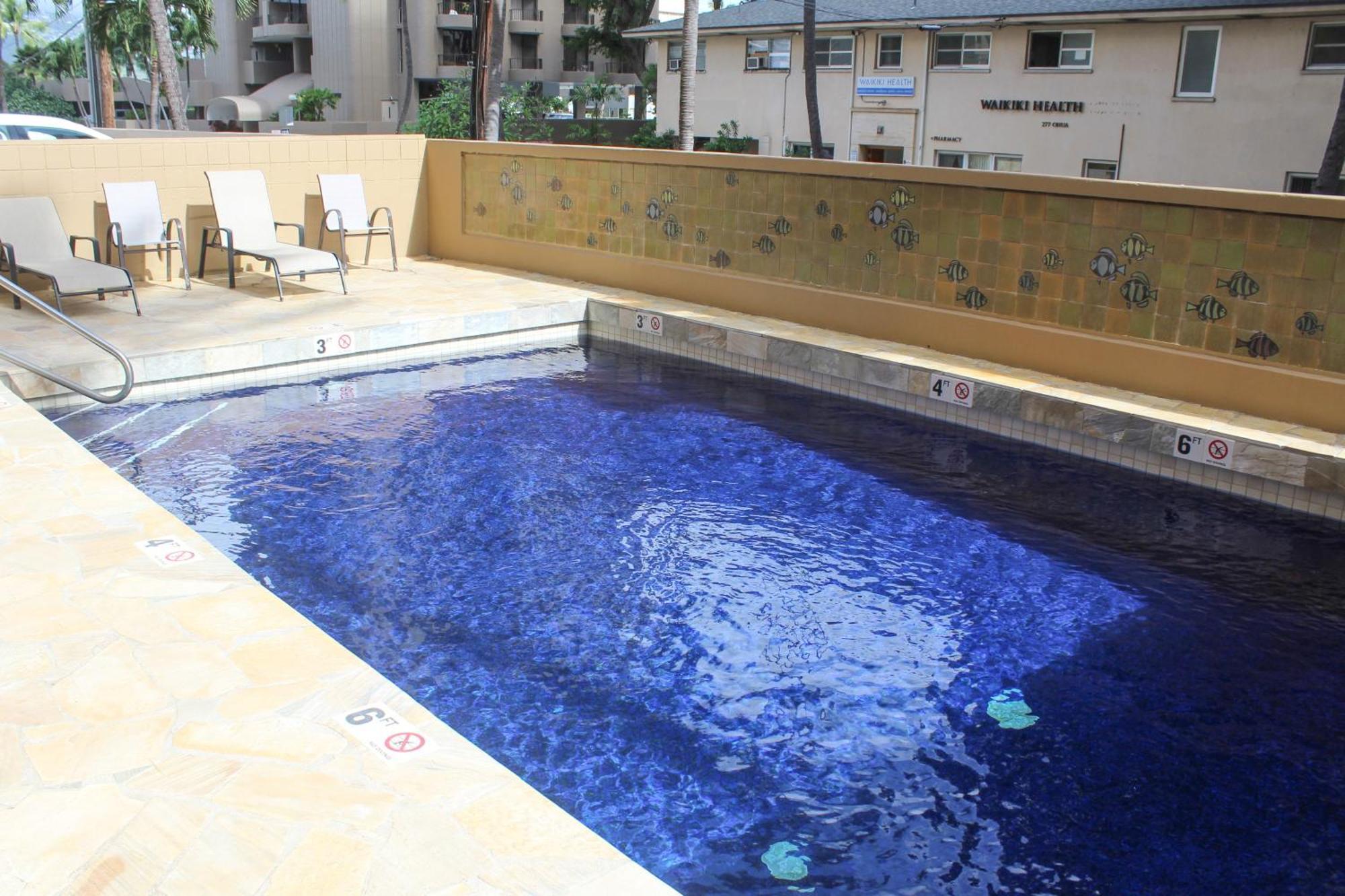 Apartment Waikiki Getaway Penthouse Honolulu